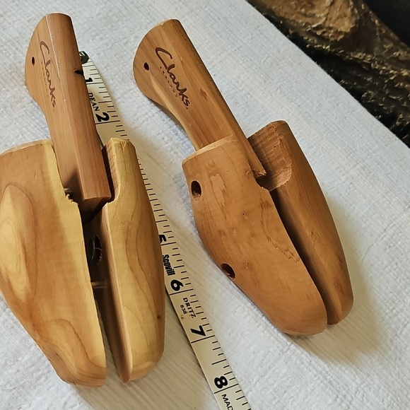 Clarks England Cedar Shoe Horns - Picture 4 of 4